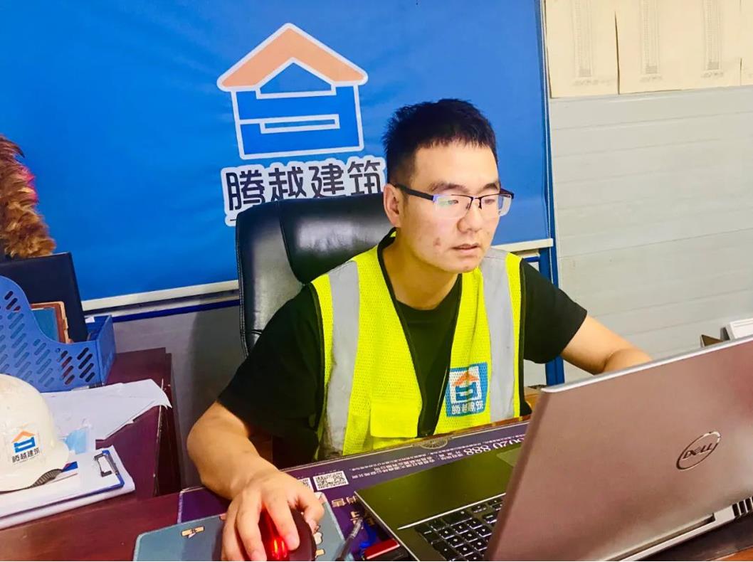 先鋒人物|擇一事、專(zhuān)一業(yè)的工地“超級(jí)鐵人”
